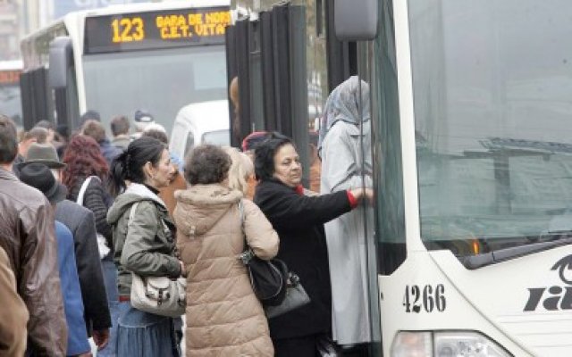 4.100 de lei, salariu mediu la RATB. Oprescu: Să se restructureze